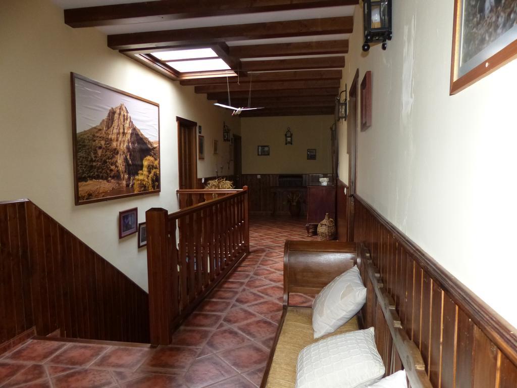 Casa Rural Pena Falcon Torrejon el Rubio Exterior photo