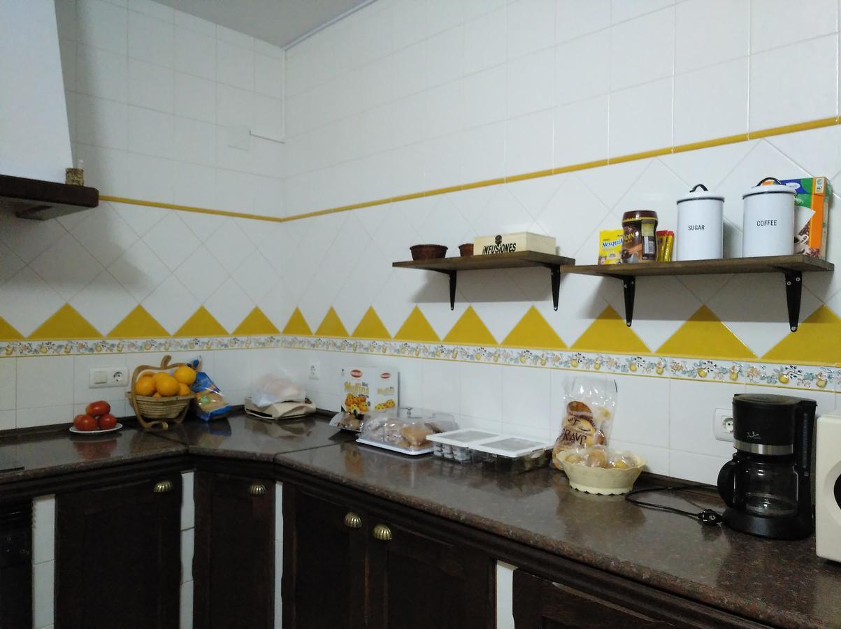 Casa Rural Pena Falcon Torrejon el Rubio Exterior photo