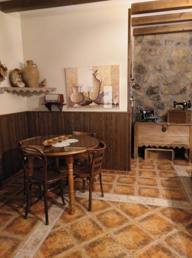 Casa Rural Pena Falcon Torrejon el Rubio Exterior photo